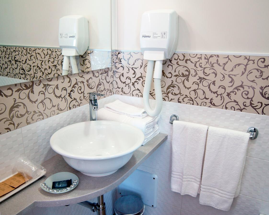 Adelfia B&B San Trifone מראה חיצוני תמונה