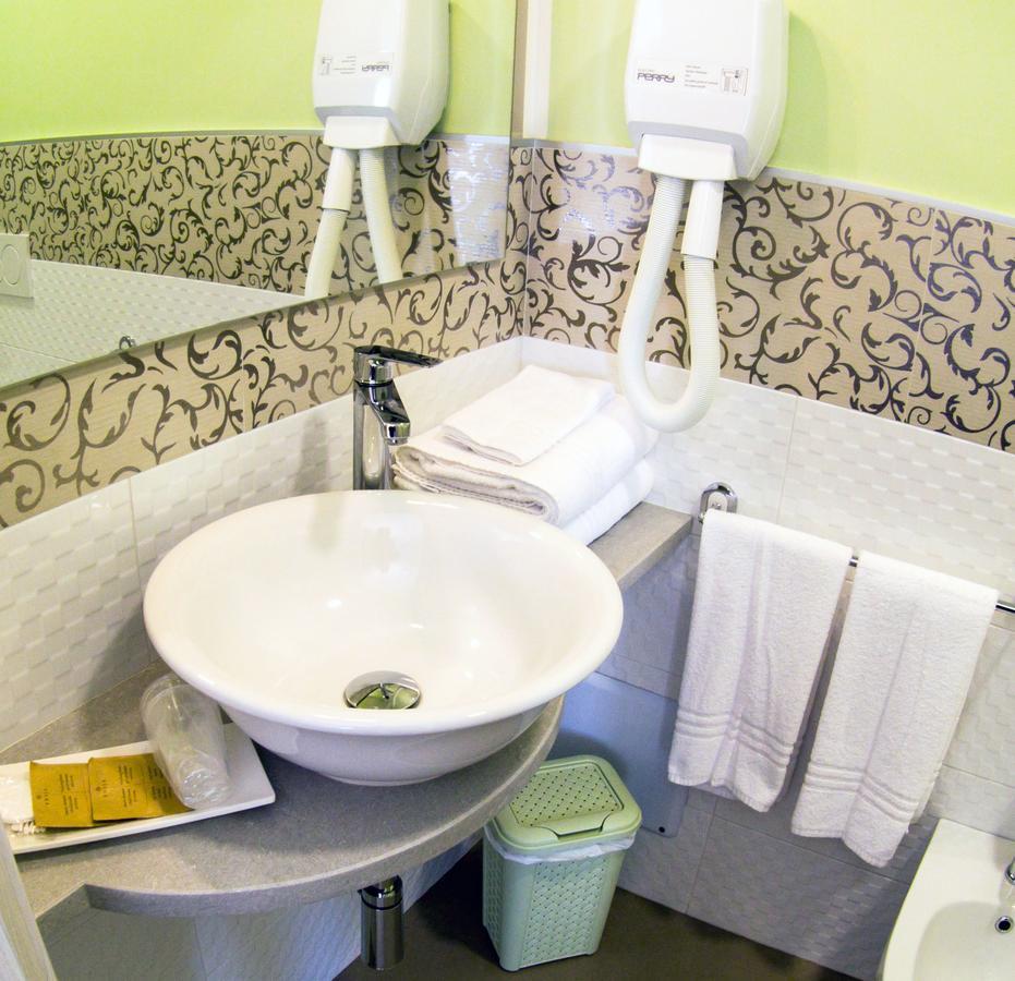 Adelfia B&B San Trifone מראה חיצוני תמונה