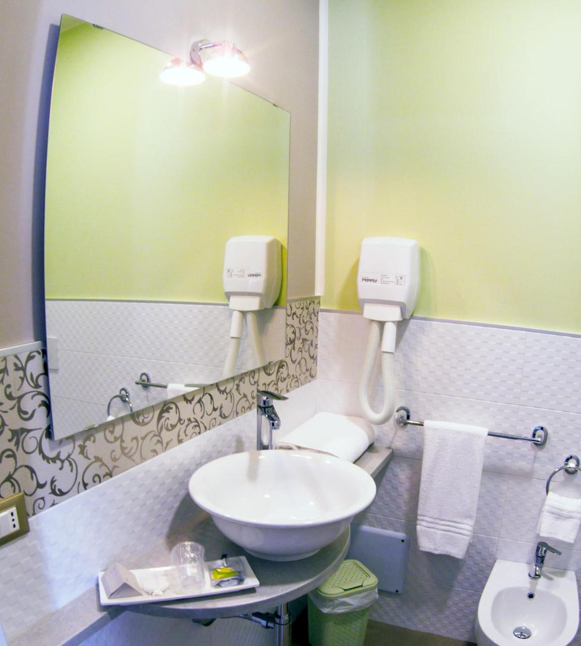 Adelfia B&B San Trifone מראה חיצוני תמונה